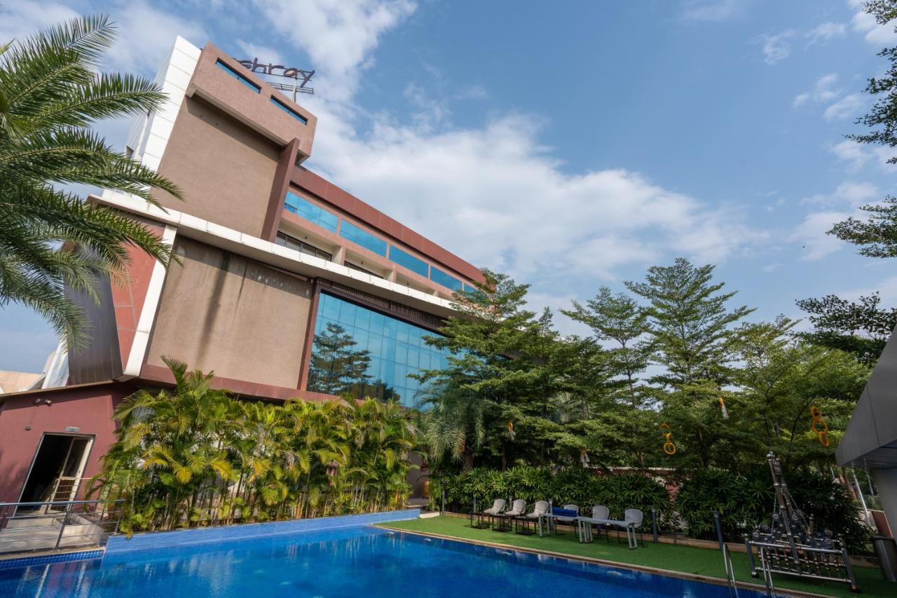Jalashray Resort Nadiād Kültér fotó