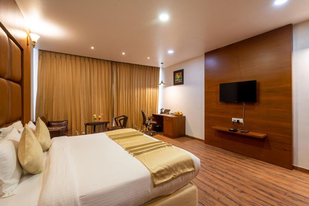 Jalashray Resort Nadiād Kültér fotó