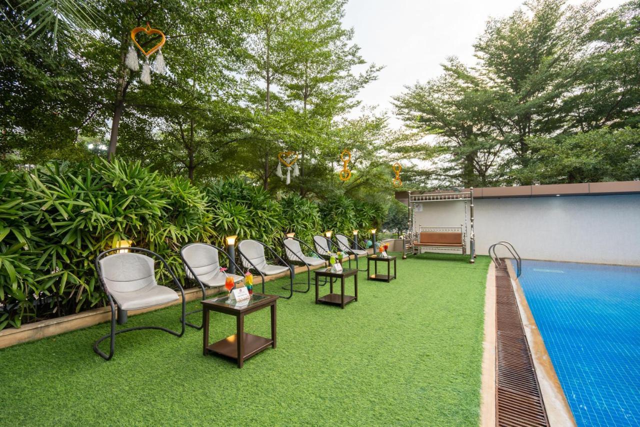 Jalashray Resort Nadiād Kültér fotó