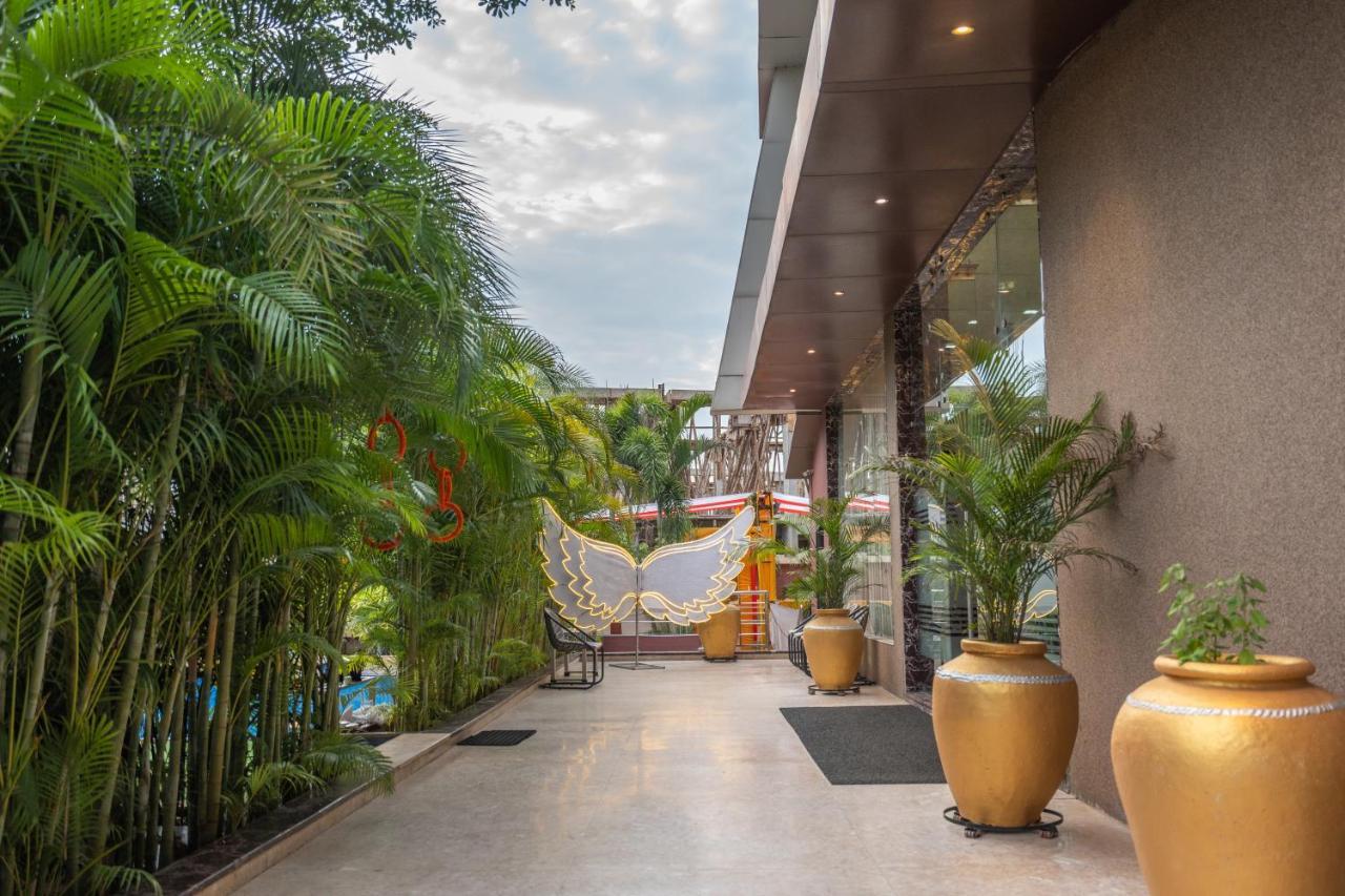 Jalashray Resort Nadiād Kültér fotó
