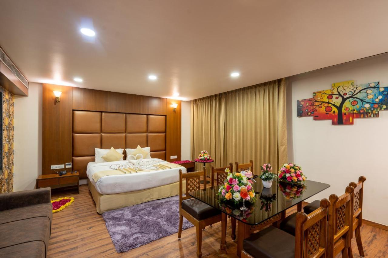 Jalashray Resort Nadiād Kültér fotó
