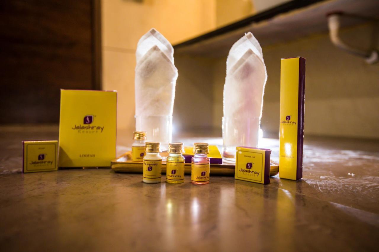 Jalashray Resort Nadiād Kültér fotó